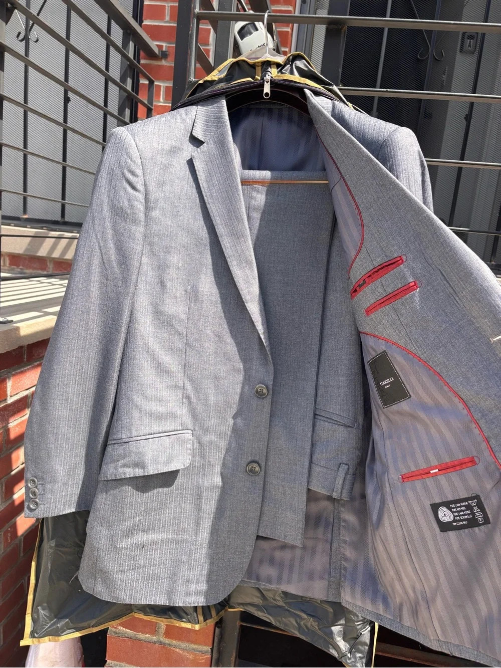 Classic Men's Gray Blazer - Single-Breasted Formal Jacket